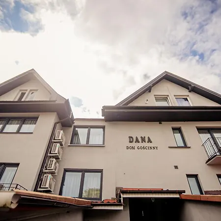Dana بيت ضيافة *